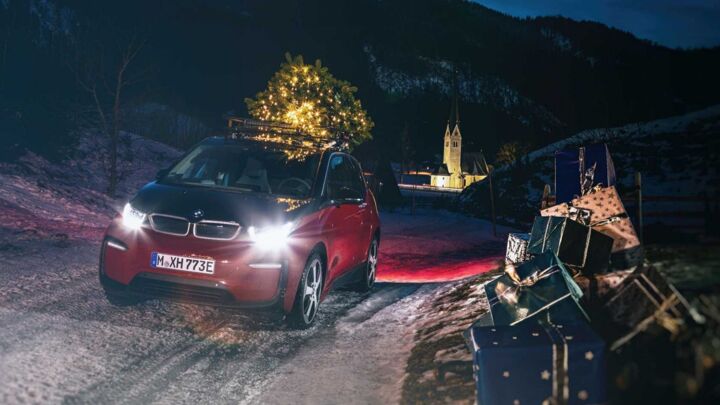 Christmas Tree On BMW i3 Roof