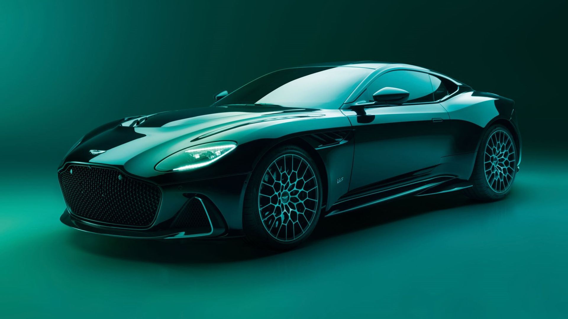 Aston Martin DBS 770