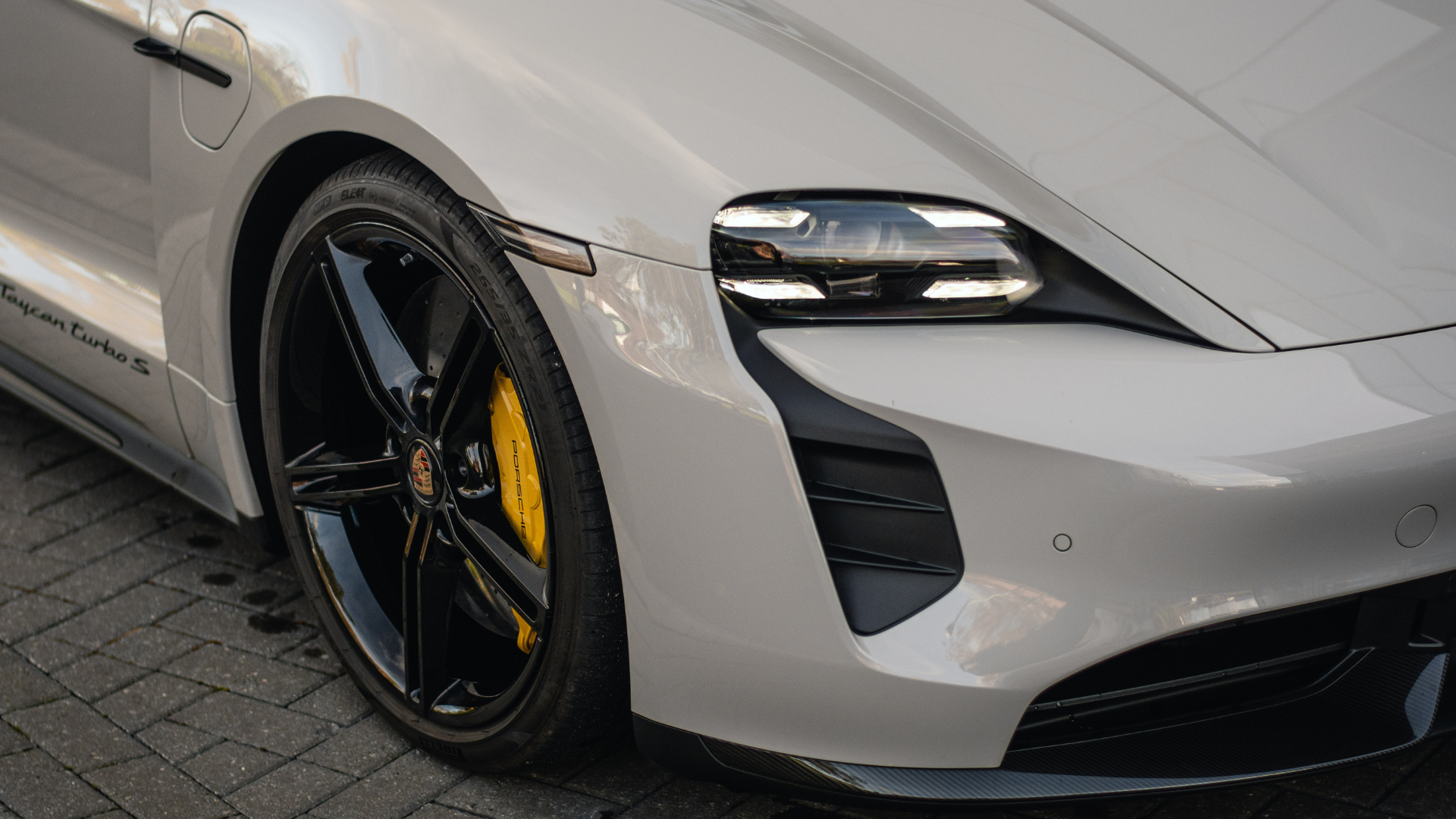 Porsche Taycan Turbo S