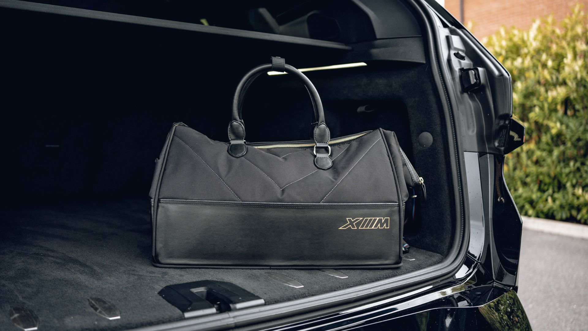 BMW XM Luggage