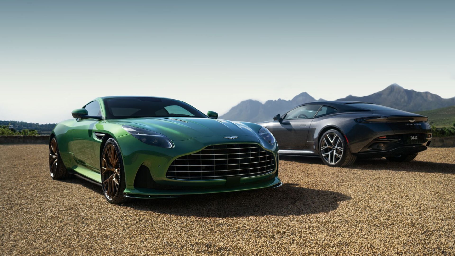 Aston Martin DB12