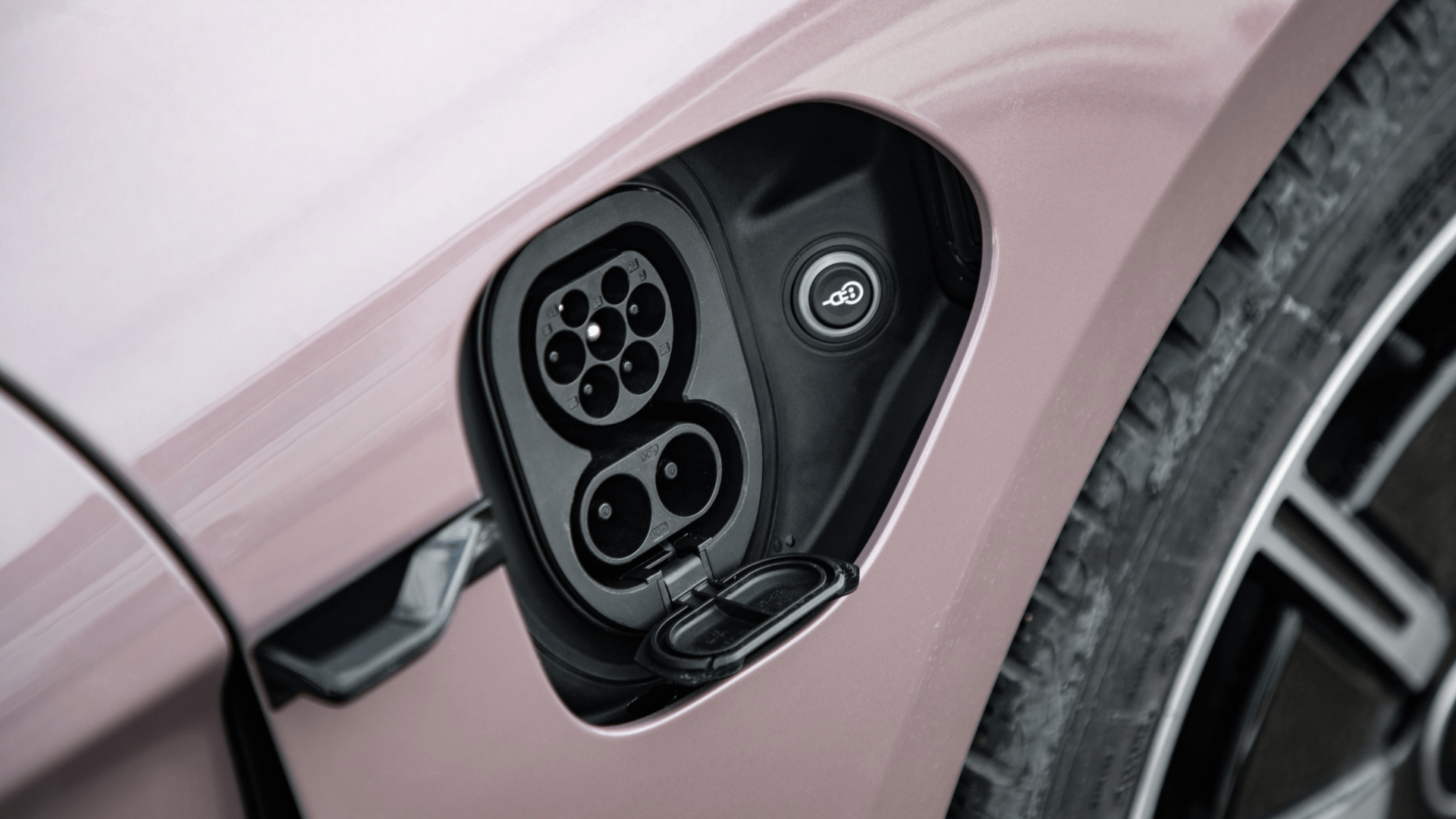 Porsche Plug & Charge