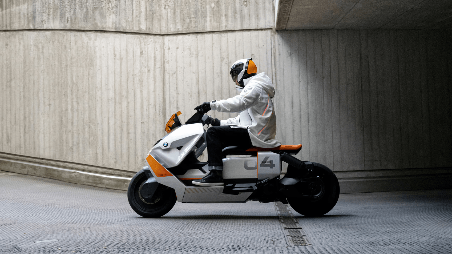 BMW Motorrad CE04