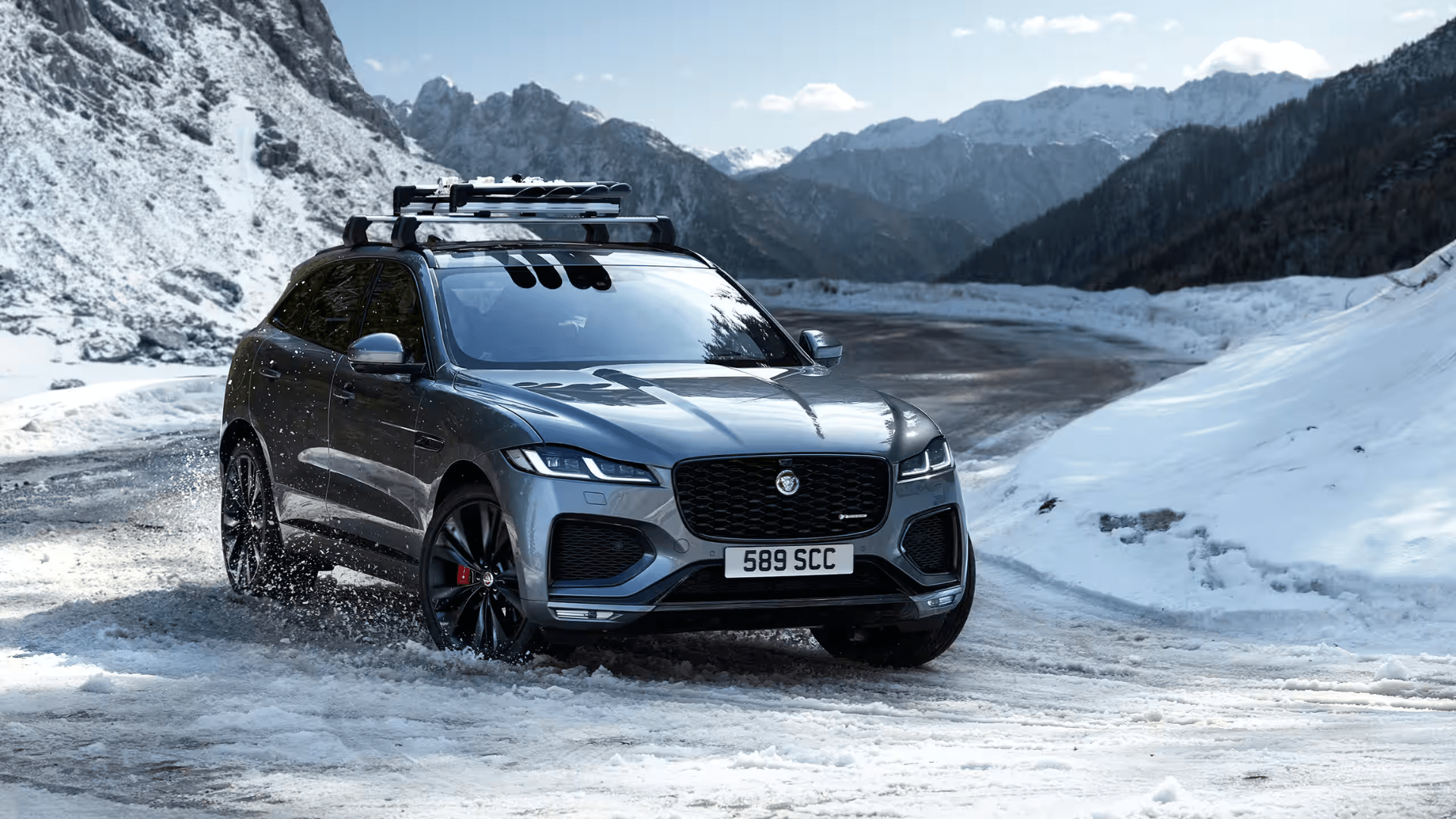 Jaguar F Pace