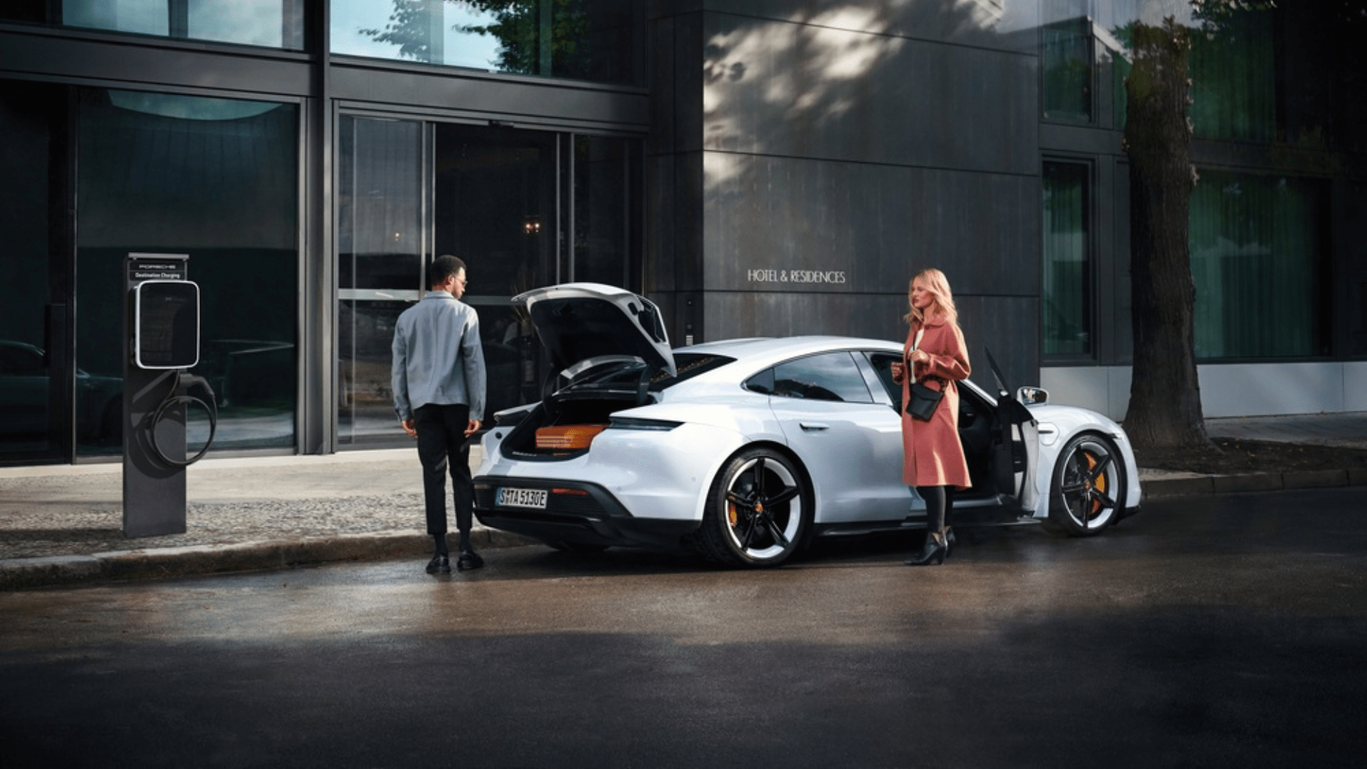 Porsche Taycan Business