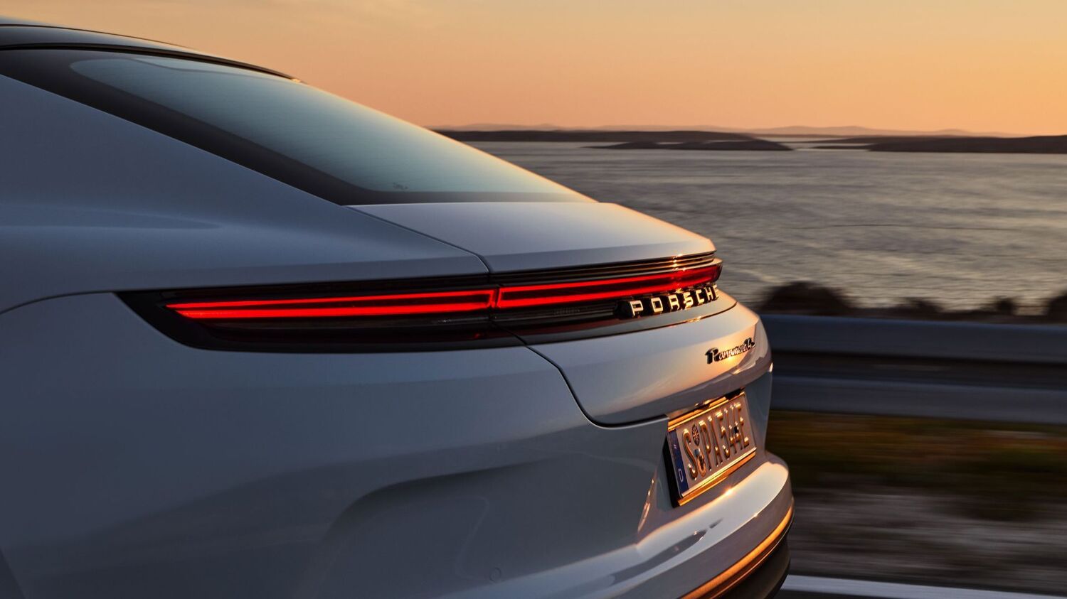 Porsche Panamera Hybrid 2024 Rear